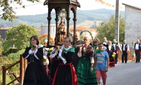 Ofrenda floral a la Virgen de Valencia