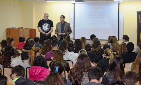 Iñaki Zubizarreta anima a los alumnos ...