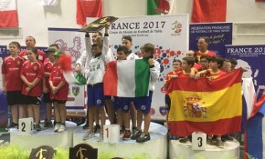 Dos alumnos de la Escuela municipal de ...