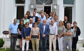 Piélagos, junto con otros ocho ...