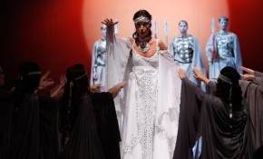 La soprano Mónica Luezas y el pianista ...