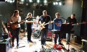 El grupo ‘Maxwell Smarts’ abrirá ...