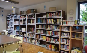 La biblioteca municipal de Mortera pone ...