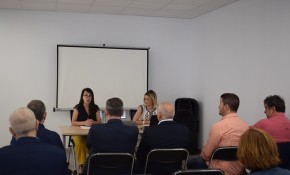 La alcaldesa de Piélagos, Verónica ...