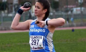 Las atletas del Piélagos Nuria Setién ...