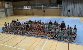 Un torneo escolar de balonmano, una ...