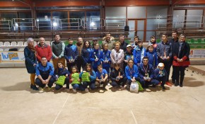 Jóvenes jugadores de tres comunidades ...