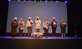 18 vecinas de Piélagos ponen voz y ...