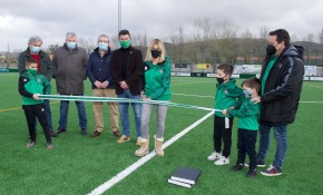 Inaugurado el nuevo césped del campo ...