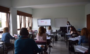 Mujeres desempleadas se capacitan para ...