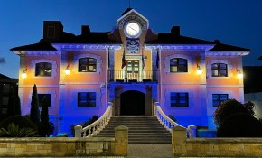 El Ayuntamiento de Piélagos se viste ...