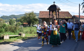 Piélagos viste de flores, un año ...