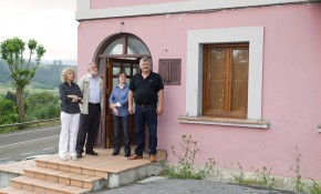 La vicepresidenta visita uno de los dos ...