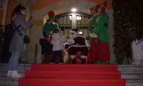 Papá Noel se reencuentra, un año ...