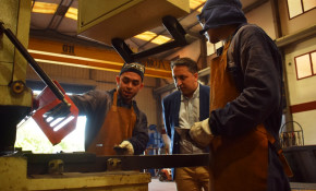 8 jóvenes se capacitan en fabricación ...