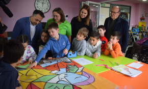 Alumnos del Colegio Bajo Pas y vecinos ...