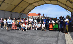 Vecinos de Piélagos y visitantes ...