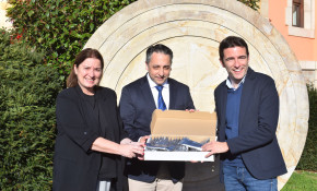 La DGT entrega a la Policía Local de ...