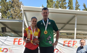 La deportista del Club Petanca ...