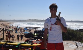 Miguel Flor, socorrista en la playa de ...