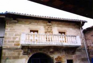 Casa blasonada, con fachada de ...