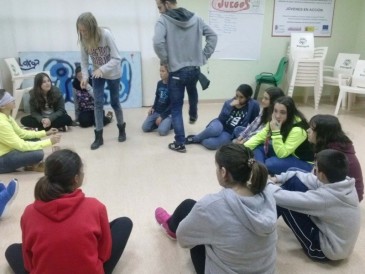 Medio centenar de jóvenes de entre 12 ...