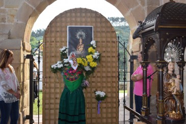 Piélagos viste de flores a su patrona, ...