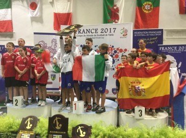 Dos alumnos de la Escuela municipal de ...