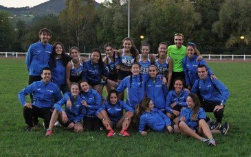 Las cadetes de la Escuela municipal de ...