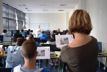 Alumnos-trabajadores de la Escuela ...