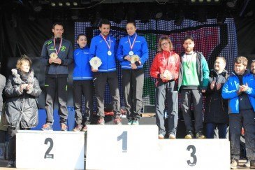 Los atletas del Piélagos Javier Crespo ...