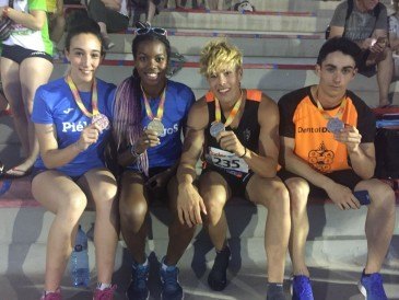 Osasere Eghosa y Lorena Echevarría, ...