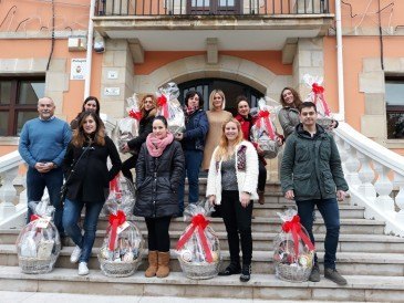 Entregadas las diez cestas de la ...