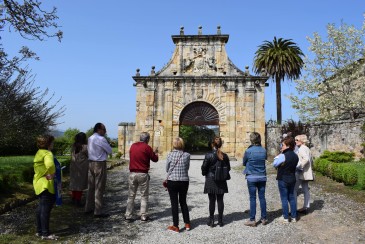 Más de medio centenar de personas ...