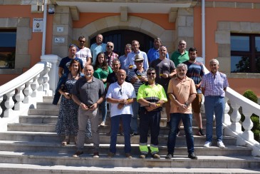 Más de una veintena de vecinos de ...