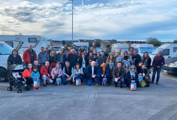 Una treintena de autocaravanistas de ...