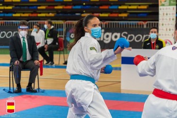 La karateca del Club Kime de Boo de ...