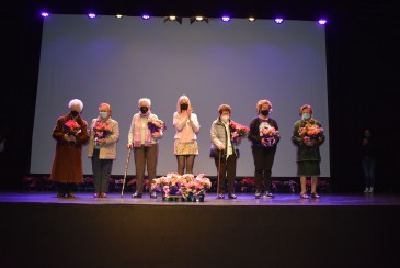 18 vecinas de Piélagos ponen voz y ...