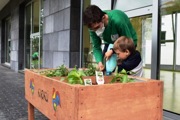 Alumnos y alumnas de la Escuela Taller ...