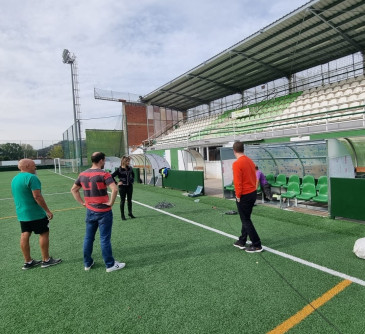 Ayuntamiento y Club Vimenor ...