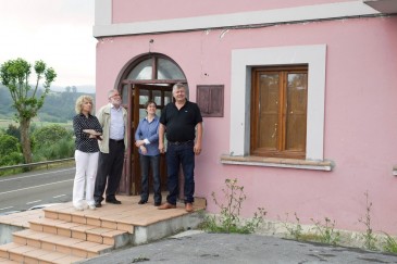 La vicepresidenta visita uno de los dos ...