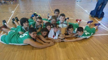 El equipo alevín masculino del Pas ...