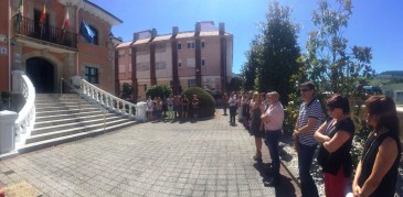 Piélagos guarda un minuto silencio en ...