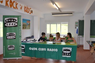 Onda Cero realiza el programa ...