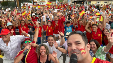 Piélagos celebra con la Selección ...