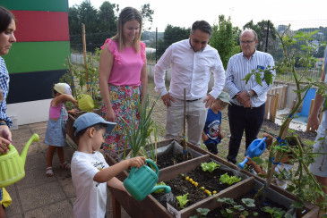 245 niños disfrutan de un verano ...