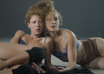 Un espectáculo de danza contemporánea ...