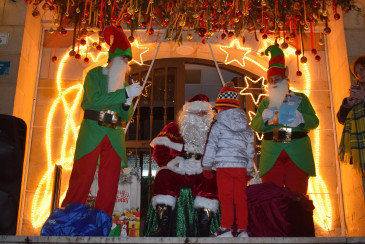 Papá Noel viaja desde Laponia a ...