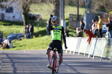 Iban Uberuaga, vencedor de la XVI ...