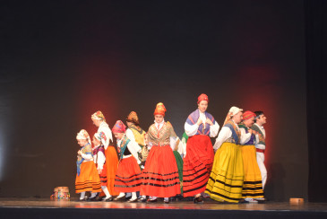 El folclore cántabro y finlandés se ...